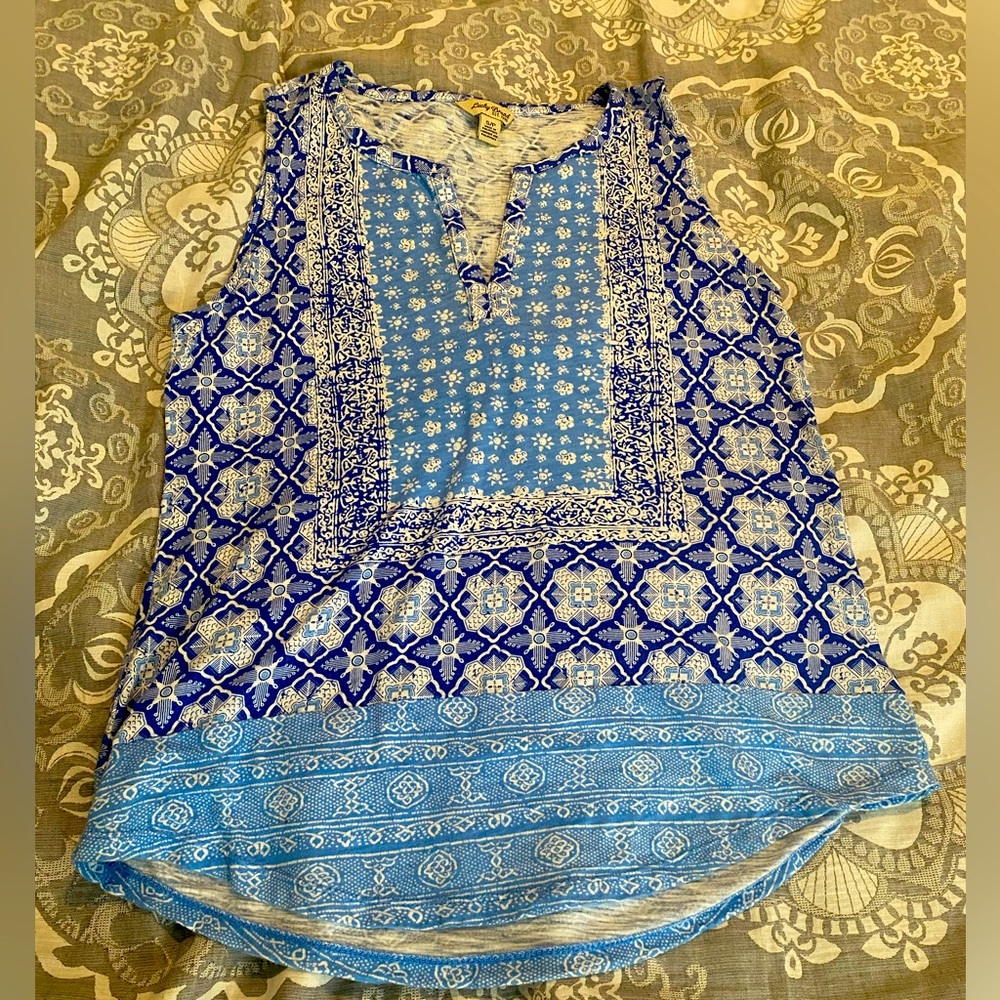 Lucky brand, small, flowy tank top. Multi-colored blue